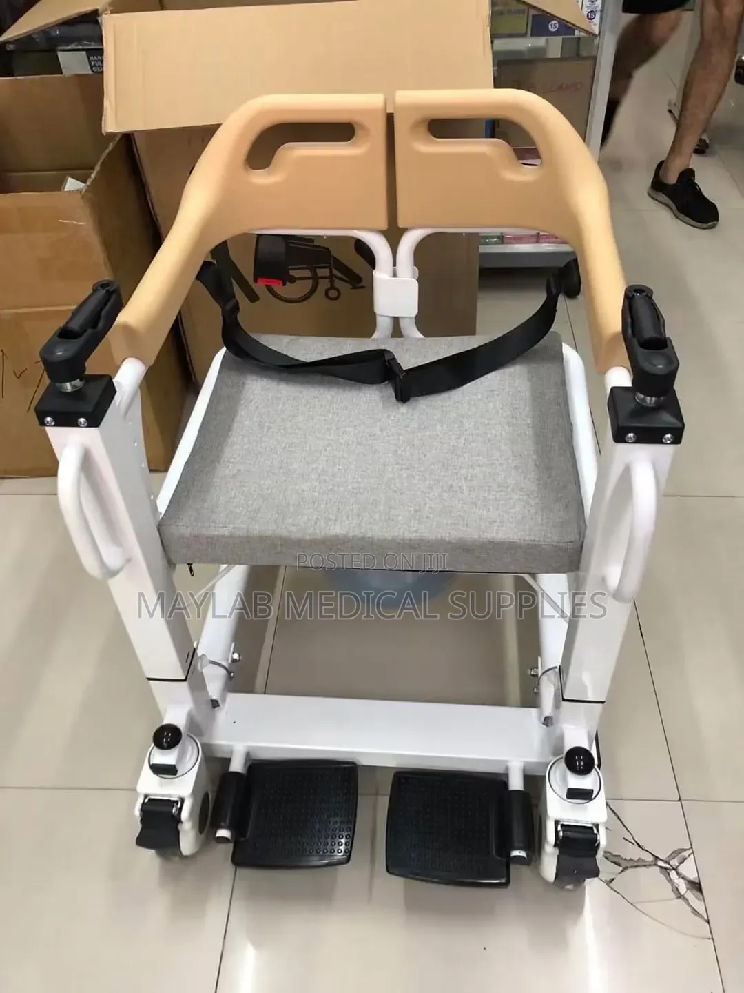Patient Transfer Chair | Compact Hospital Transport Transfer