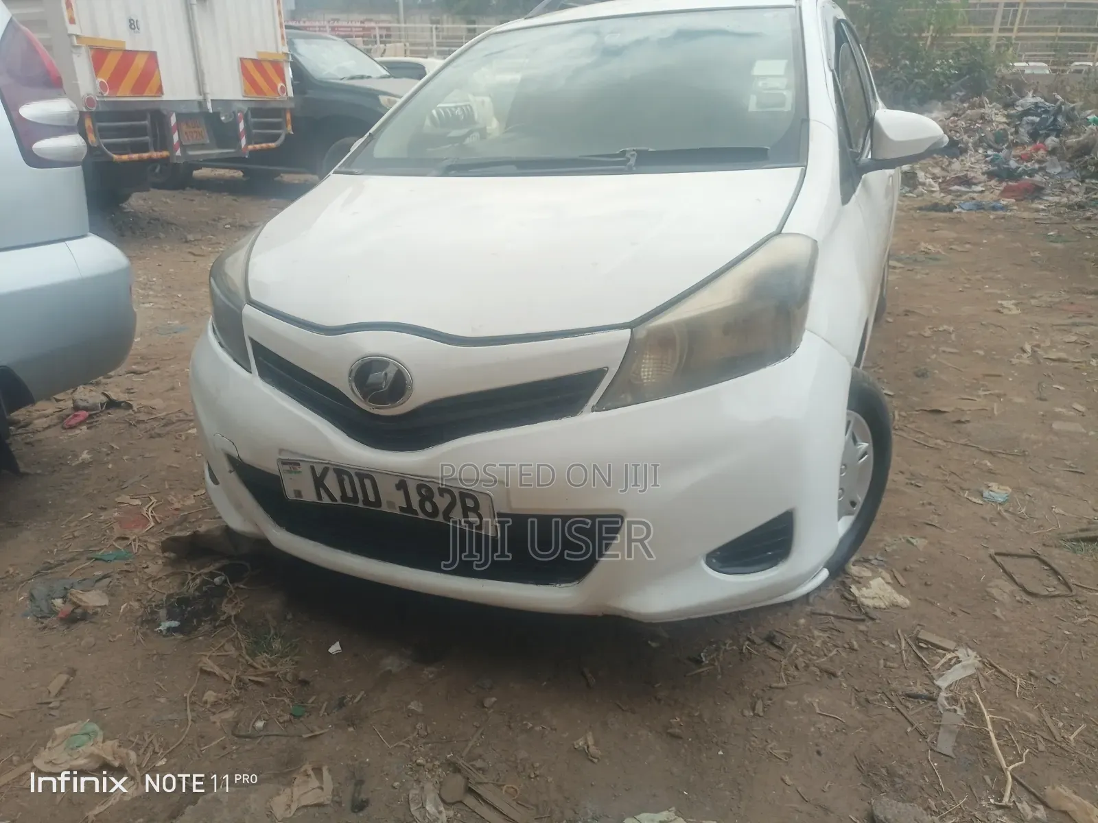 Toyota Vitz 1.0 FWD 5dr 2013 White