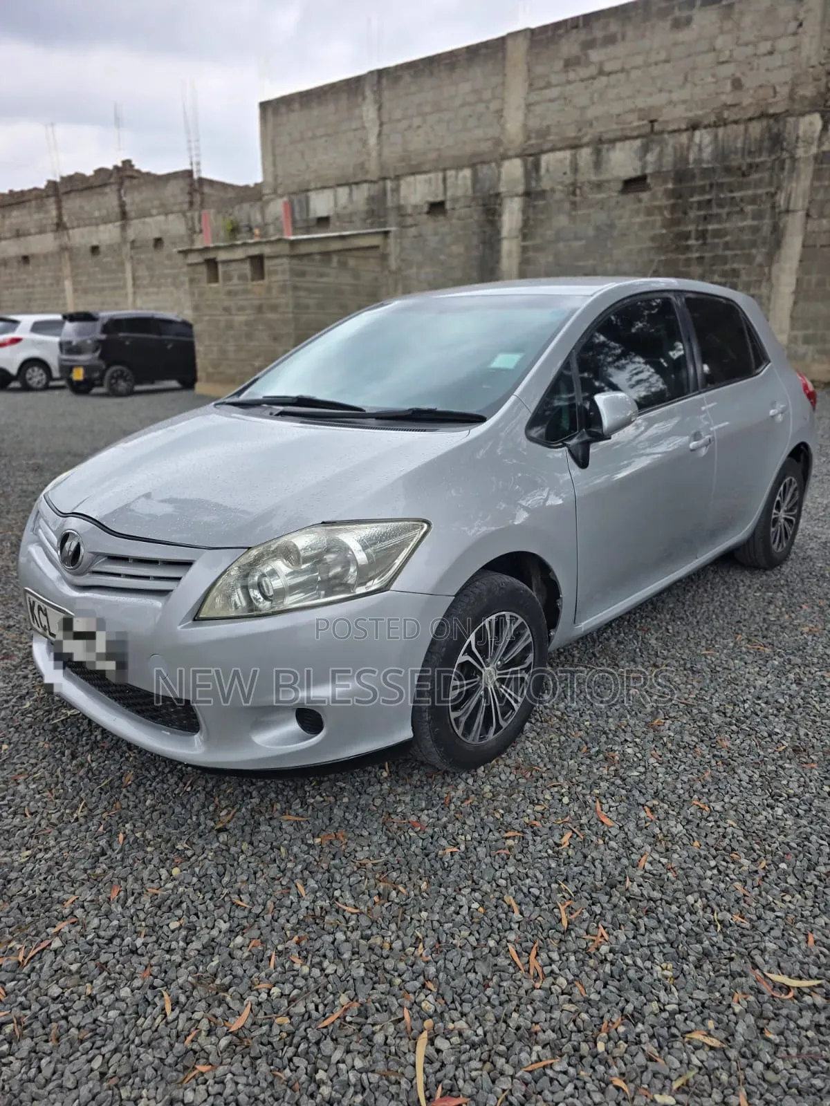 Toyota Auris 2010 Silver