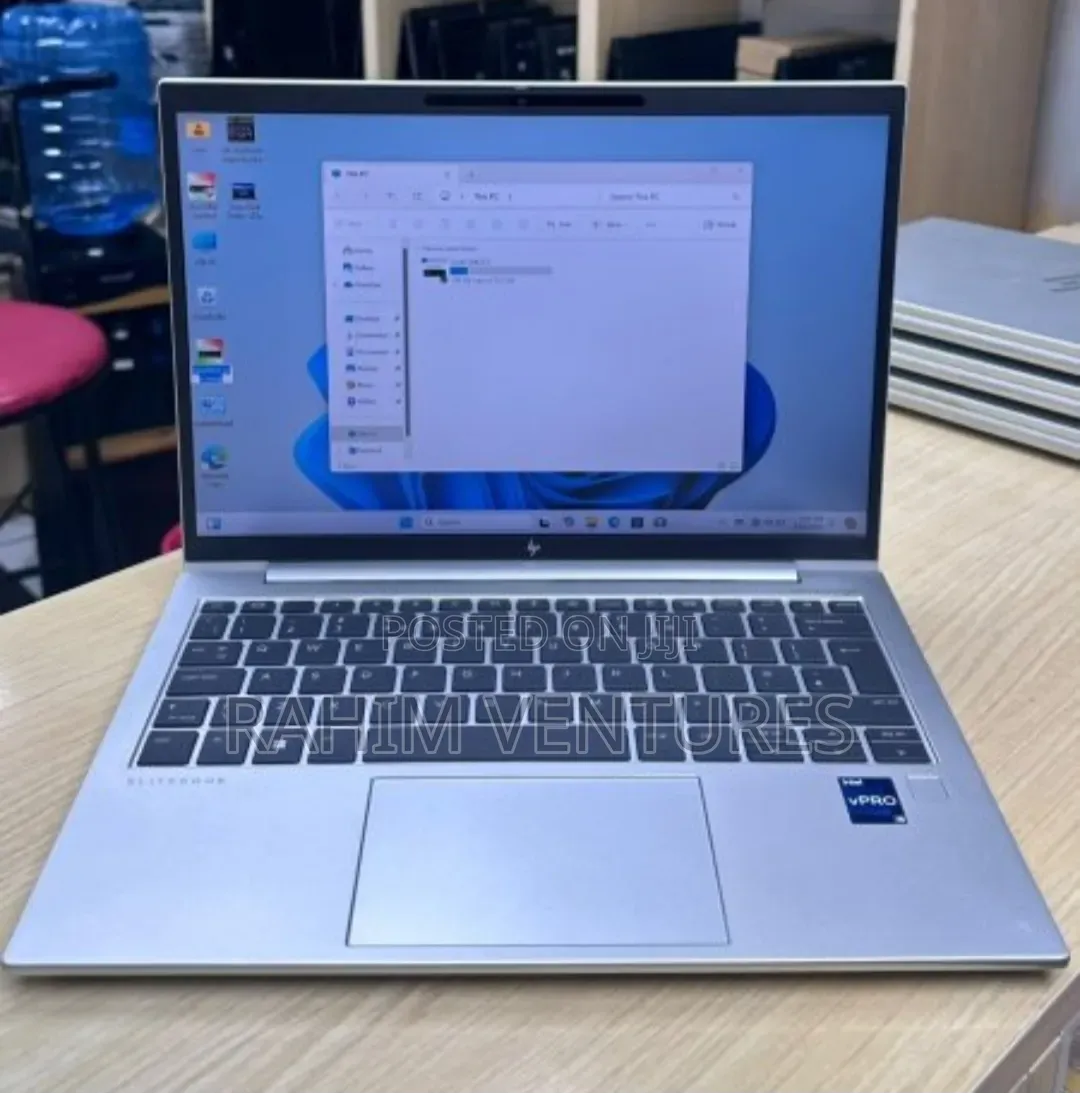 Laptop HP EliteBook 830 G9 16GB Intel Core i5 SSD 256GB