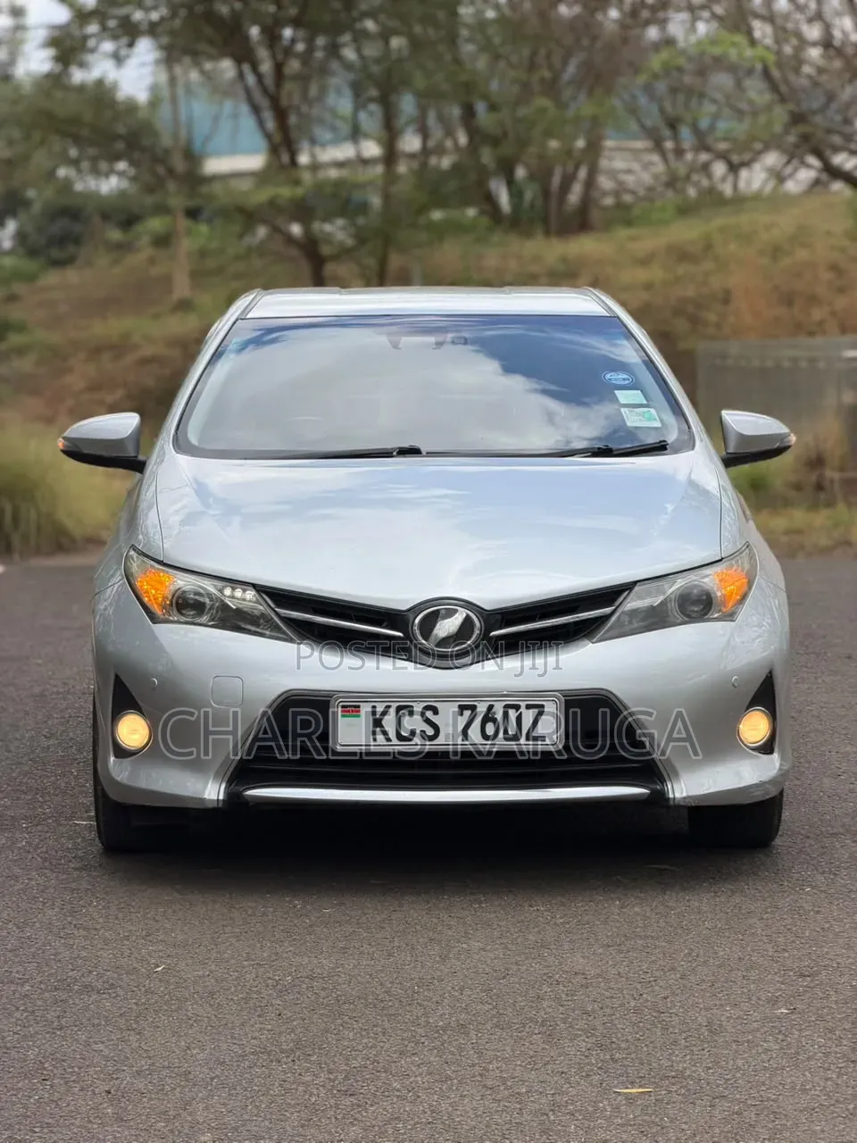 Toyota Auris 2012 Silver