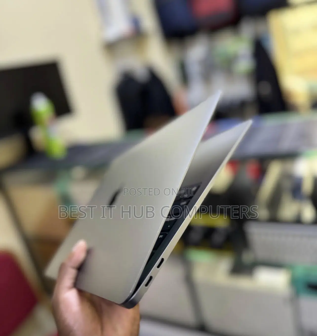 Laptop Apple MacBook Pro 2020 M1 16GB Apple M1 SSD 1T