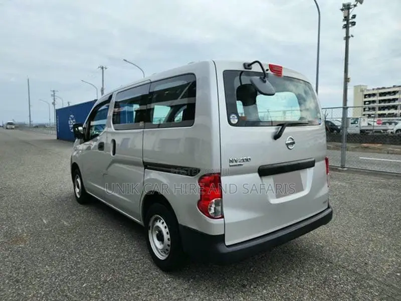 Nissan NV200 2019 Silver