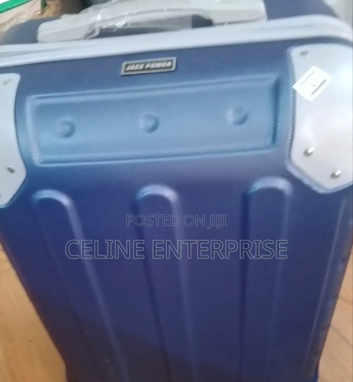 Premium Medium Size Suitcase – Strong Stylish Travel Luggage