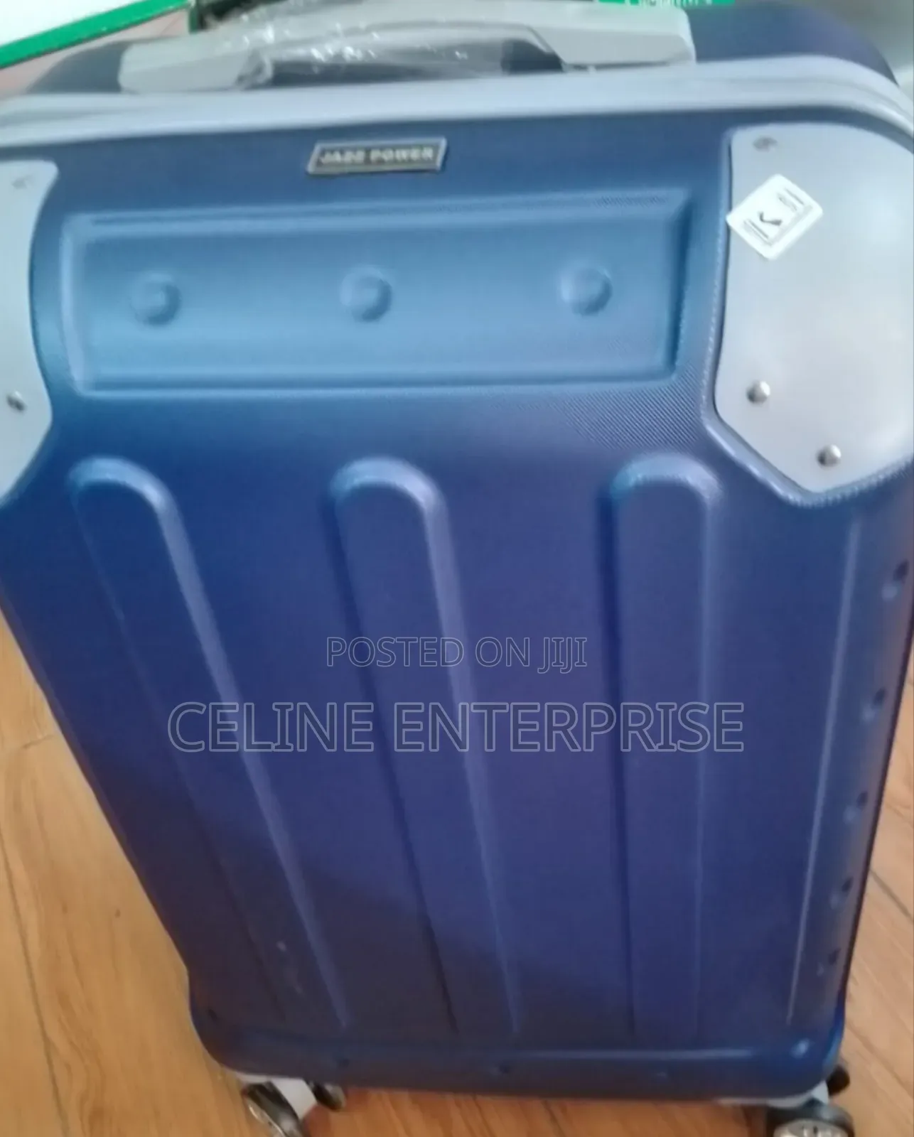 Premium Medium Size Suitcase – Strong Stylish Travel Luggage