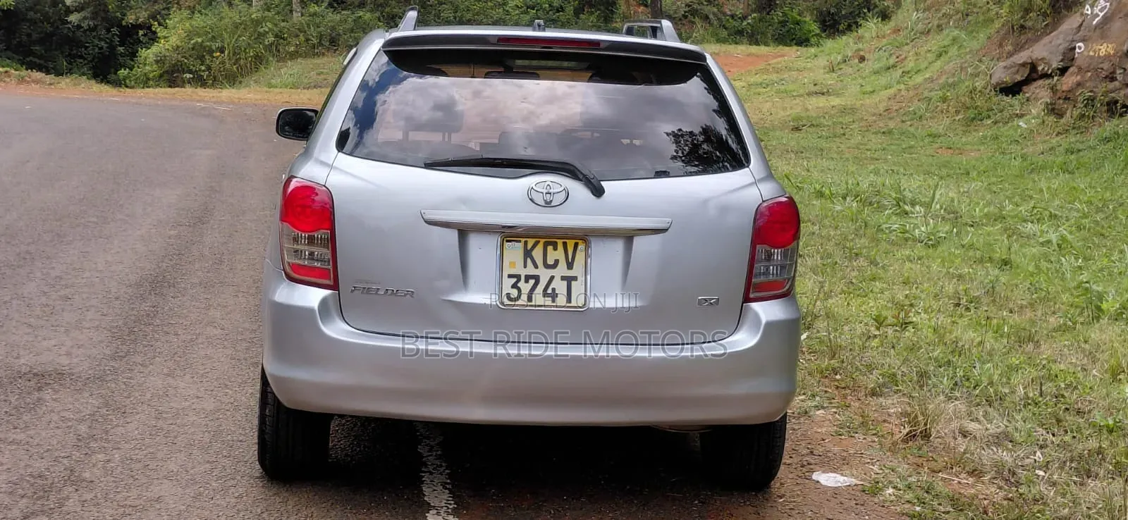 Toyota Corolla Fielder 1.5 Petrol FWD 2012 Silver
