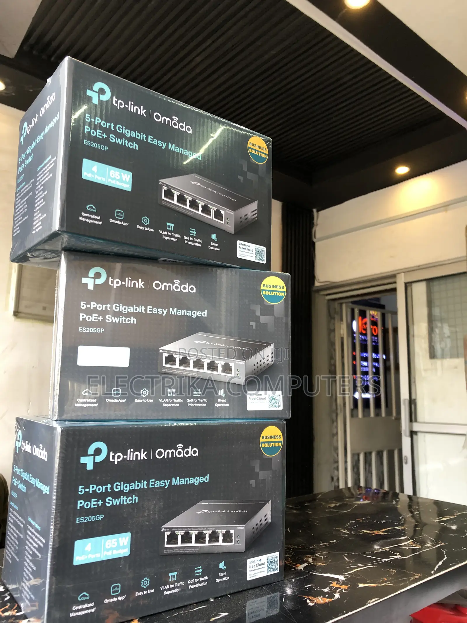 TP-Link ES205GP Omada 5-Port Gigabit Easy Managed Switch
