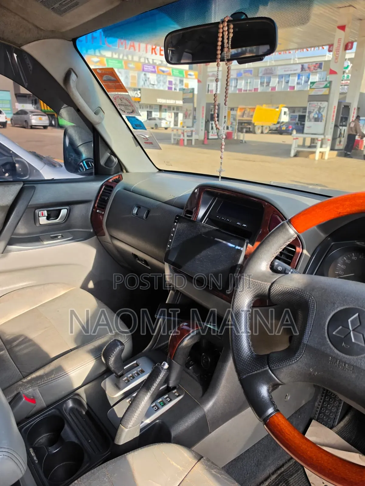 Mitsubishi Pajero 2004