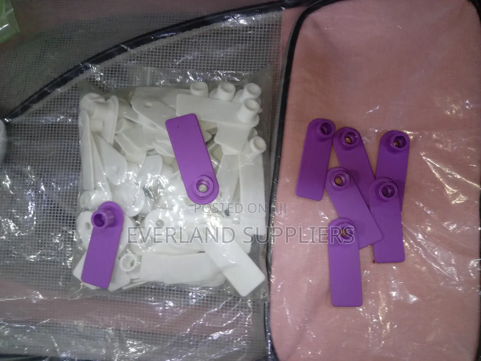 Ear Tags - High-Contrast Ear Markers (A Pack)