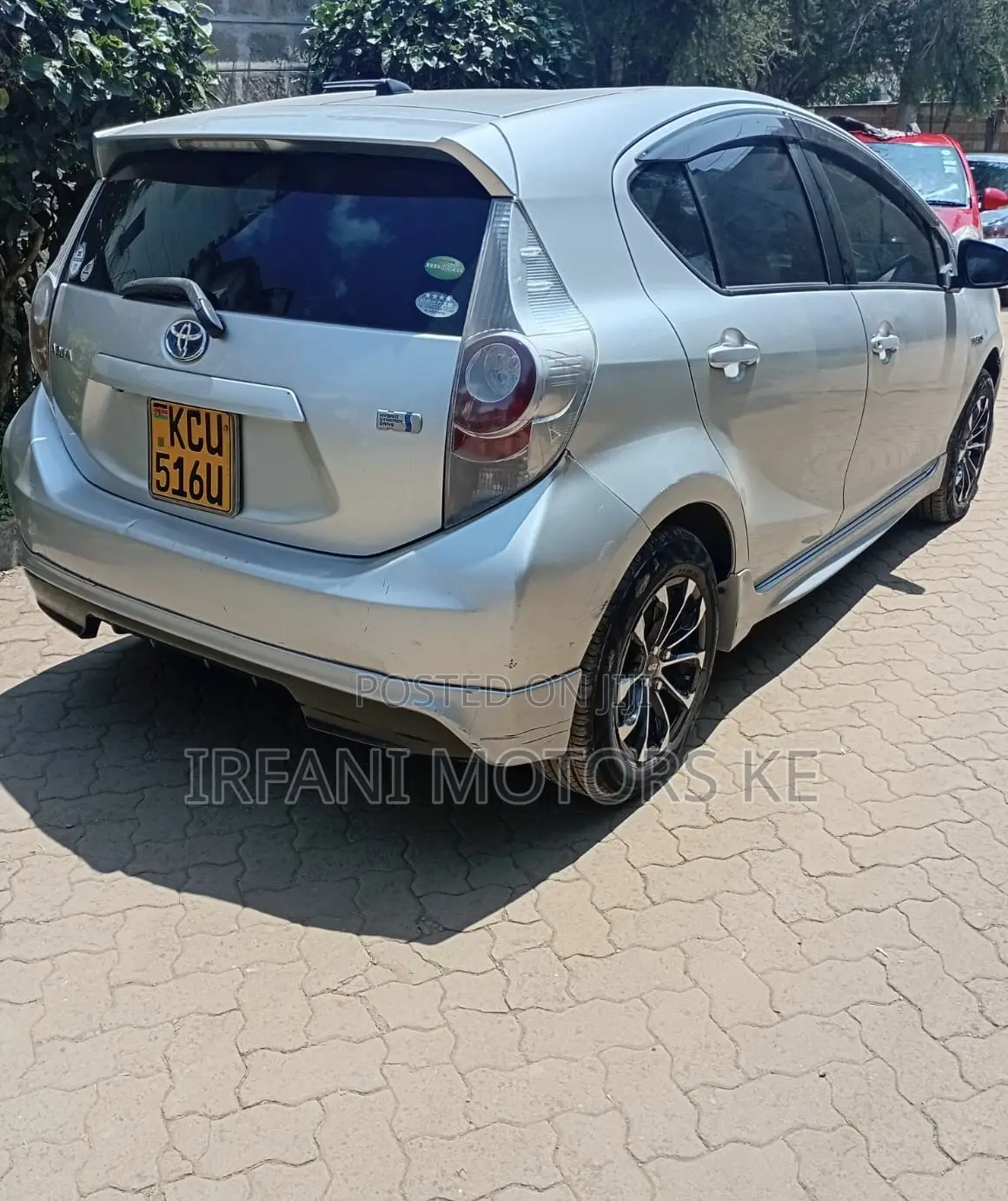 Toyota Aqua 2012 Silver