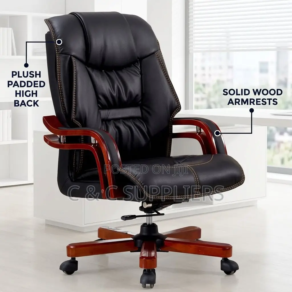 Executive Managers Chair With Mahogany Arms