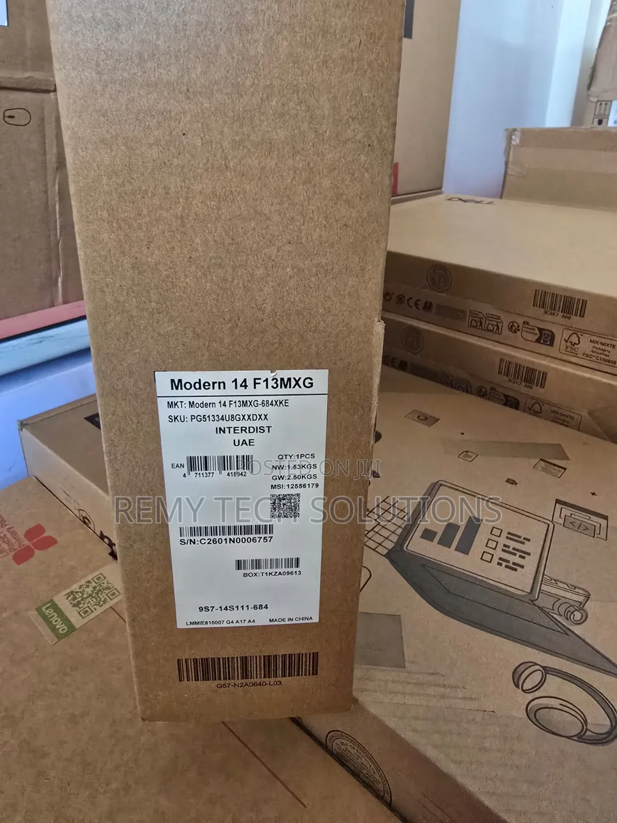 New Laptop MSI Modern 14 8GB Intel Core i5 SSD 512GB