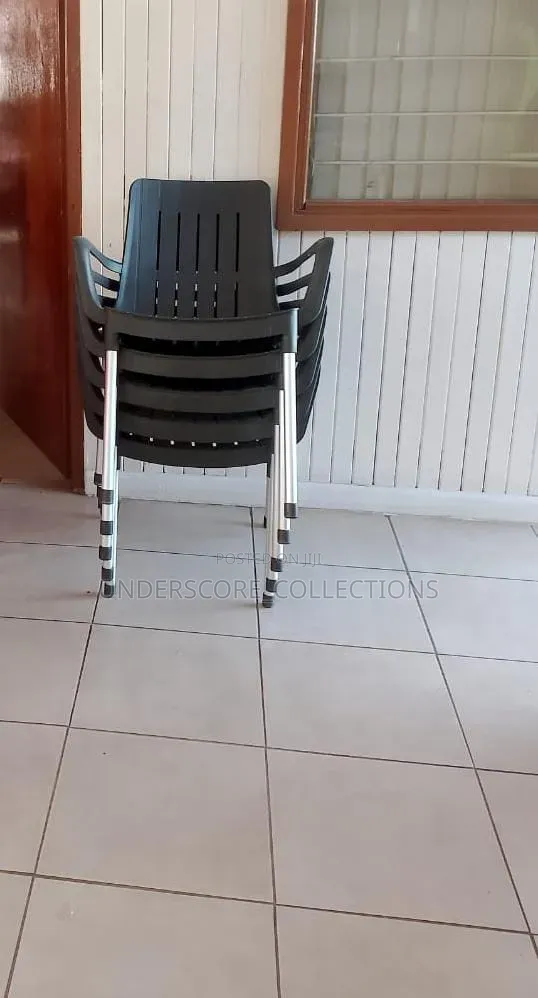 Hotel Durable Arm Rest Strong Chairs