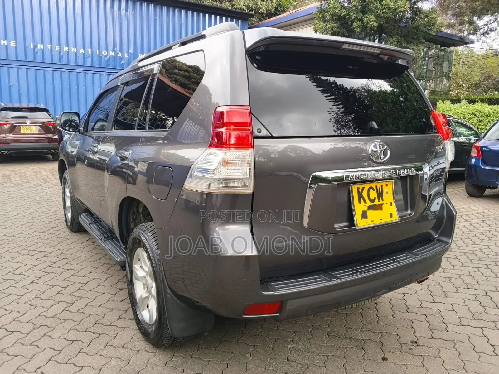 Toyota Land Cruiser Prado 2.7 i 2012 Gray