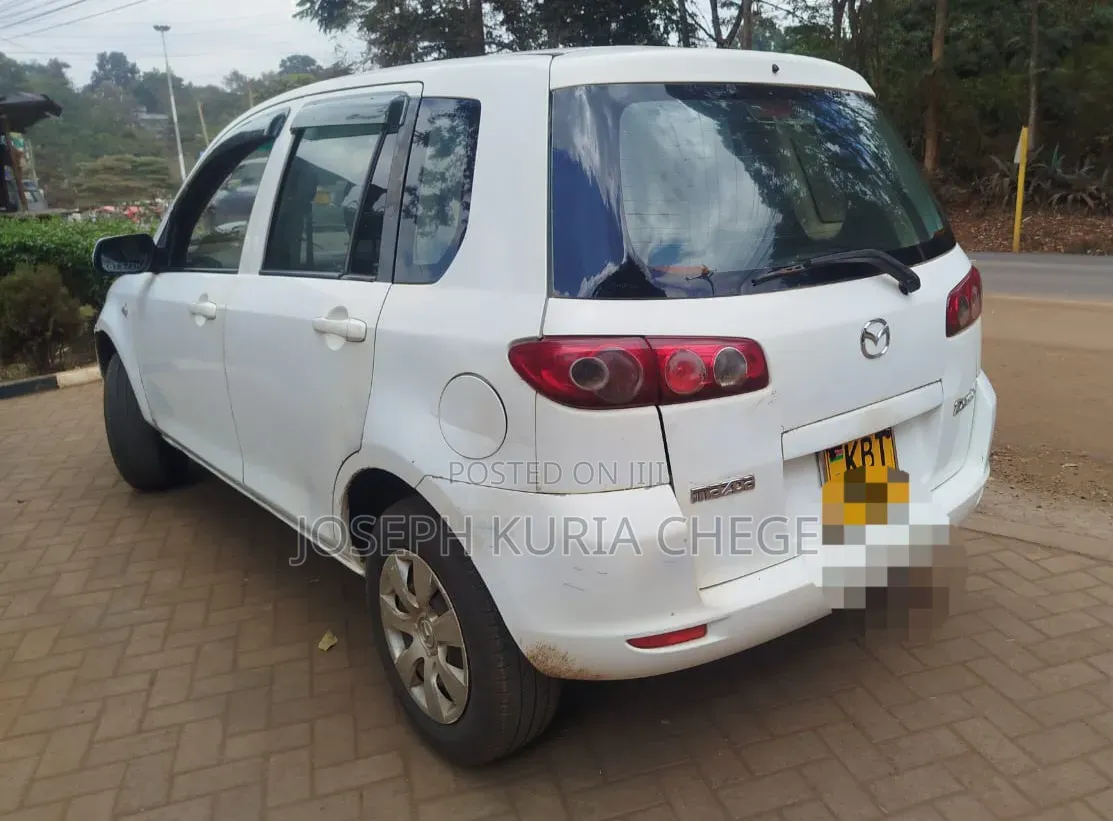 Mazda Demio 2004 White