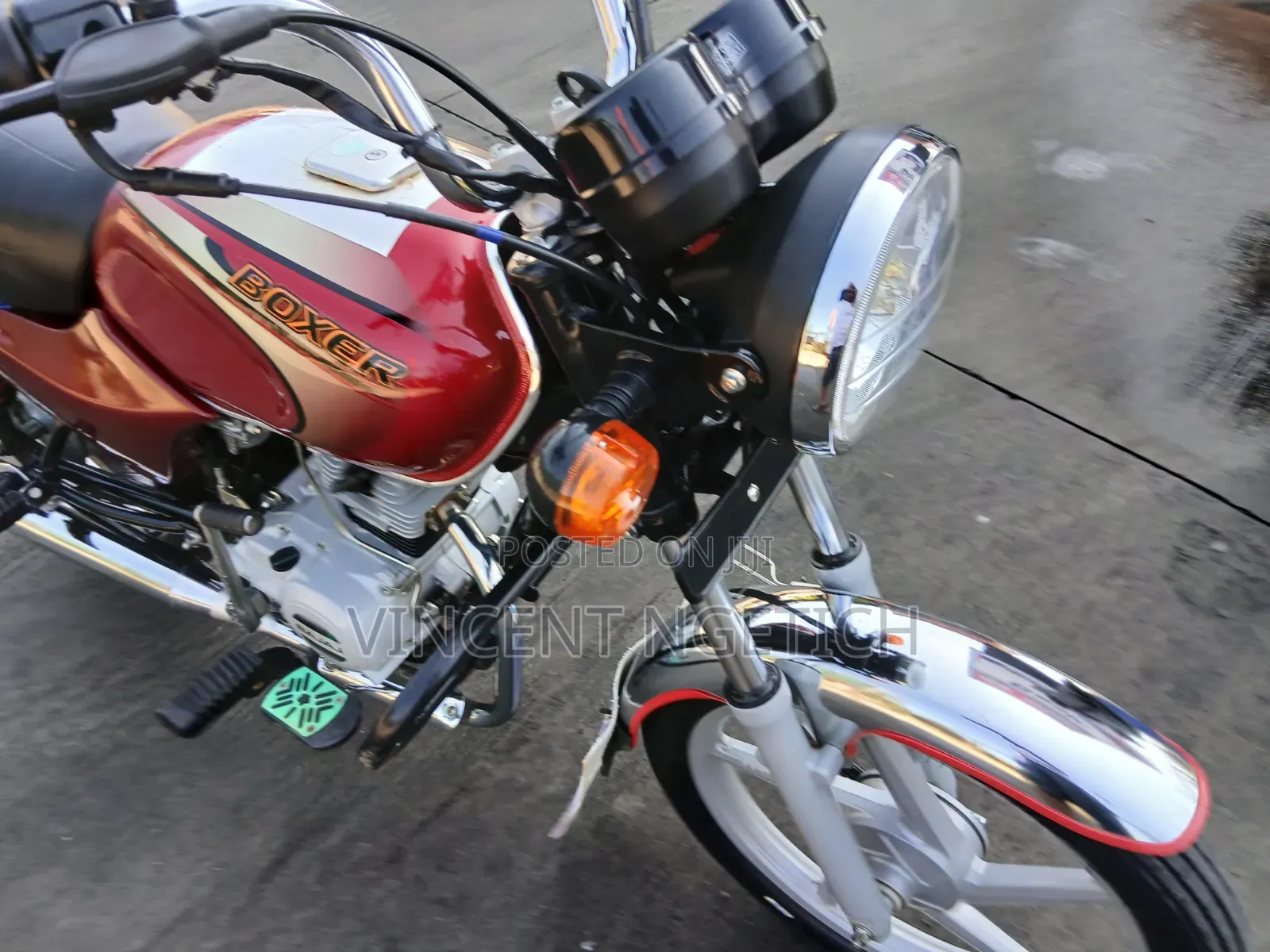 Bajaj Boxer 100 2024 Red