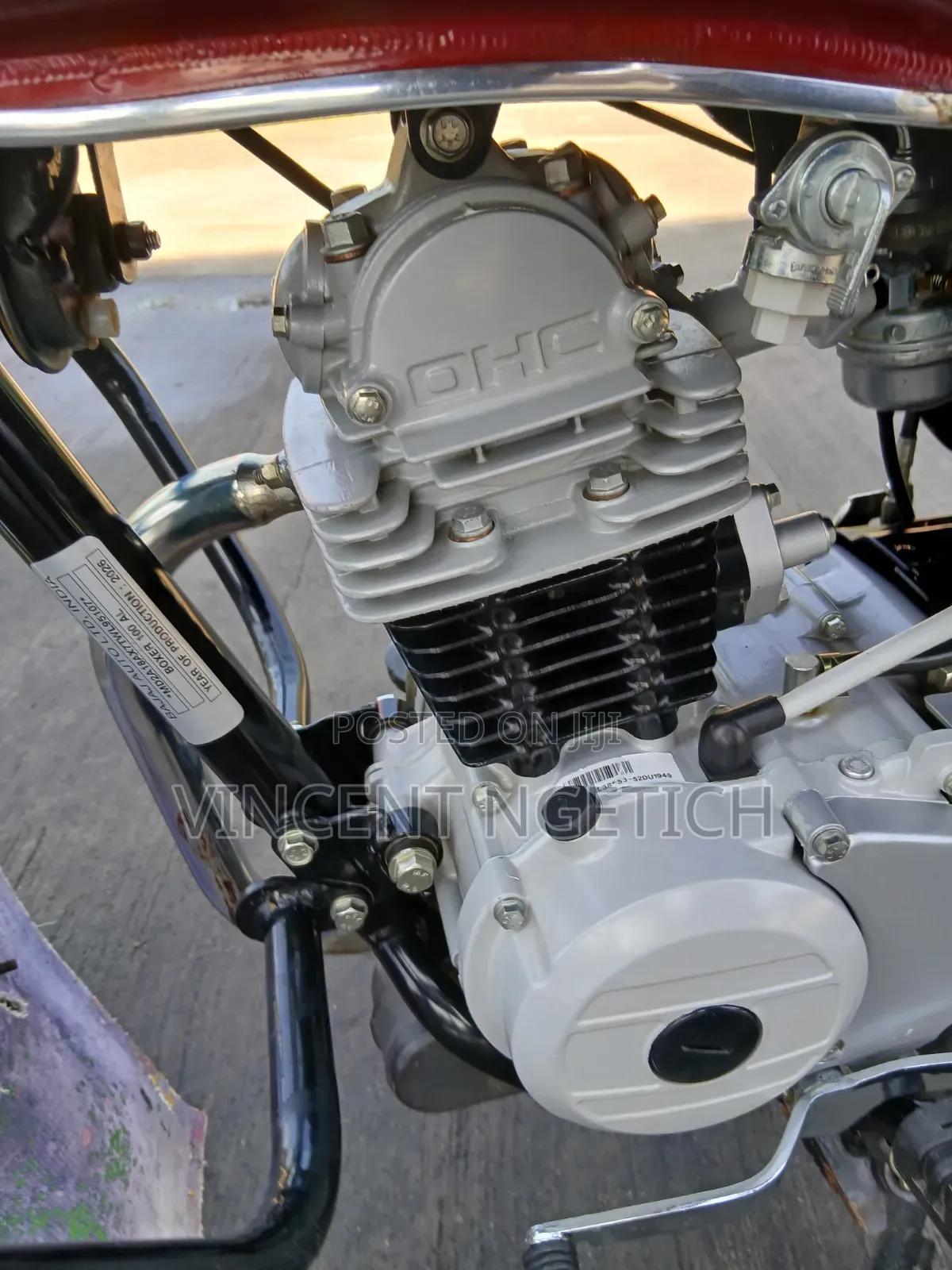 Bajaj Boxer 100 2024 Red