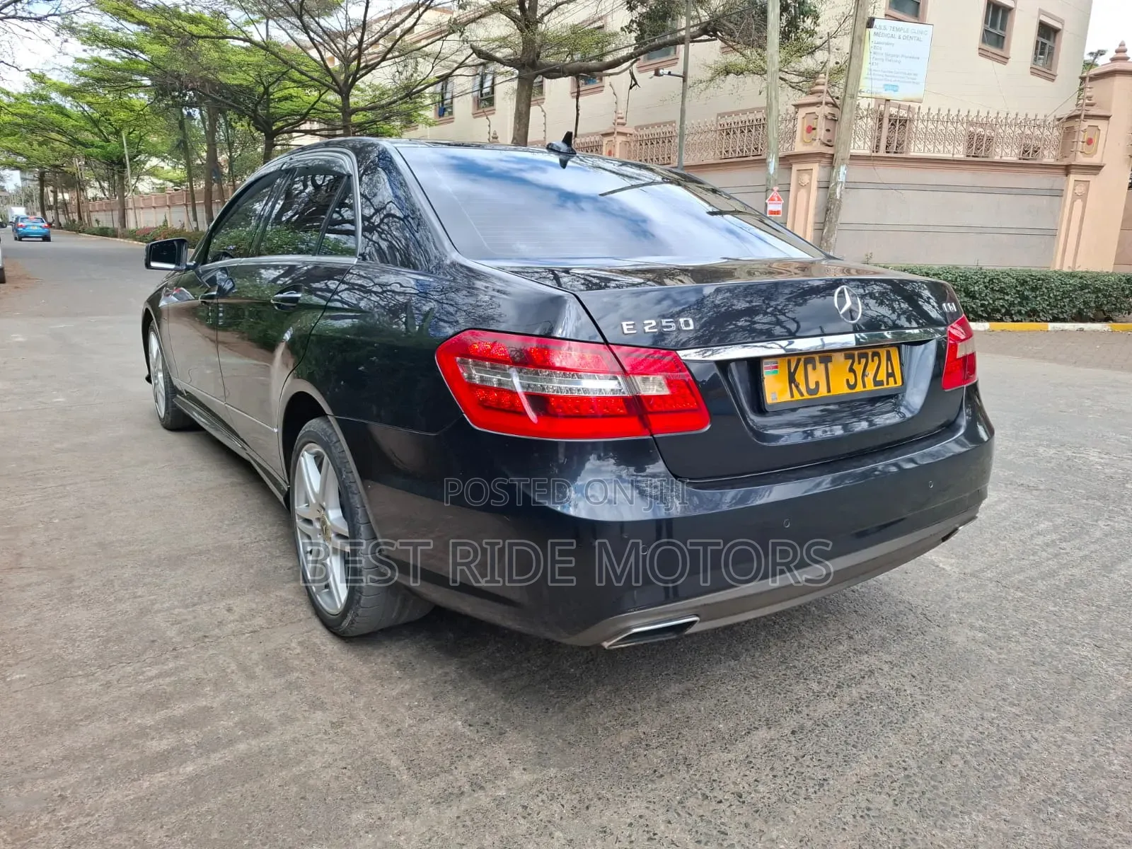 Mercedes-Benz E250 2011 Black