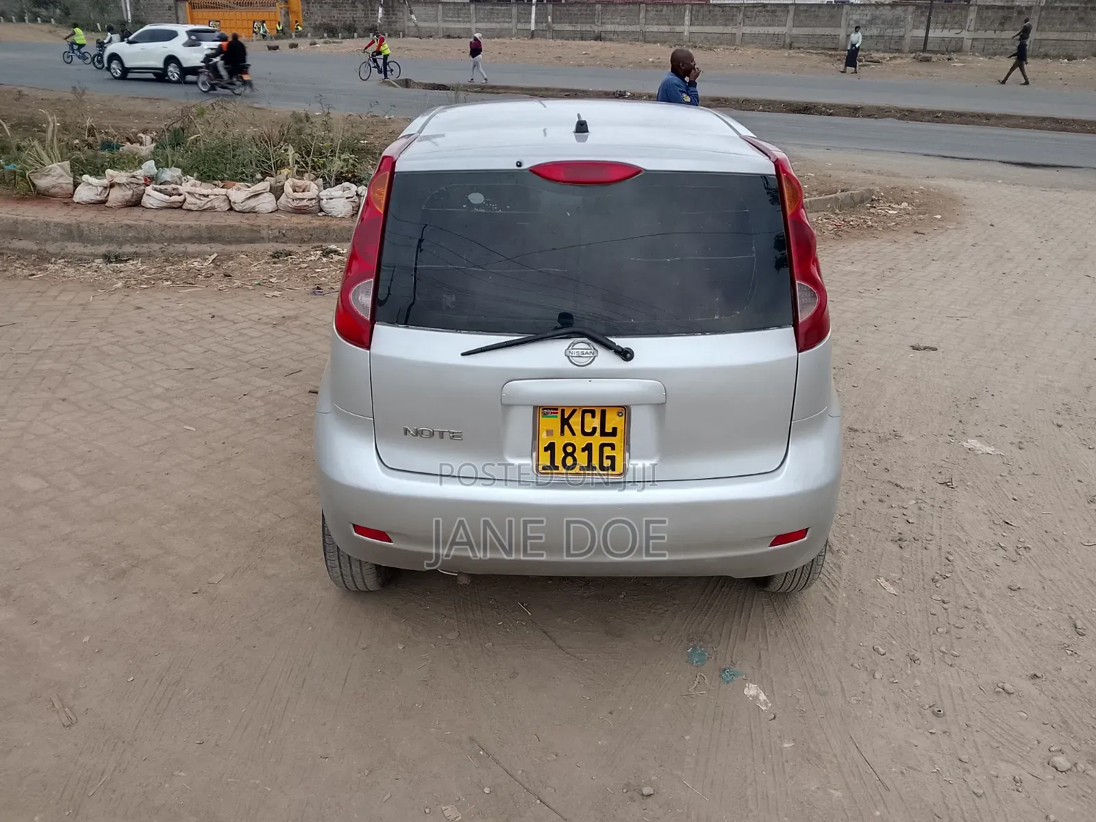 Nissan Note 2010 Silver