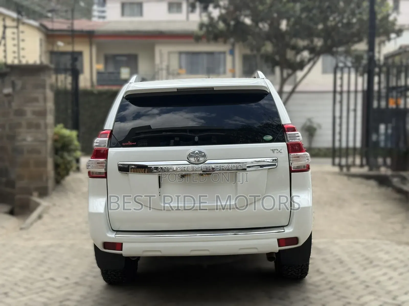 Toyota Land Cruiser Prado 2.8 2017 White