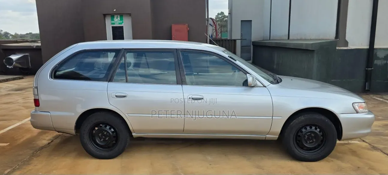 Toyota Corolla G-Touring 2001 Silver
