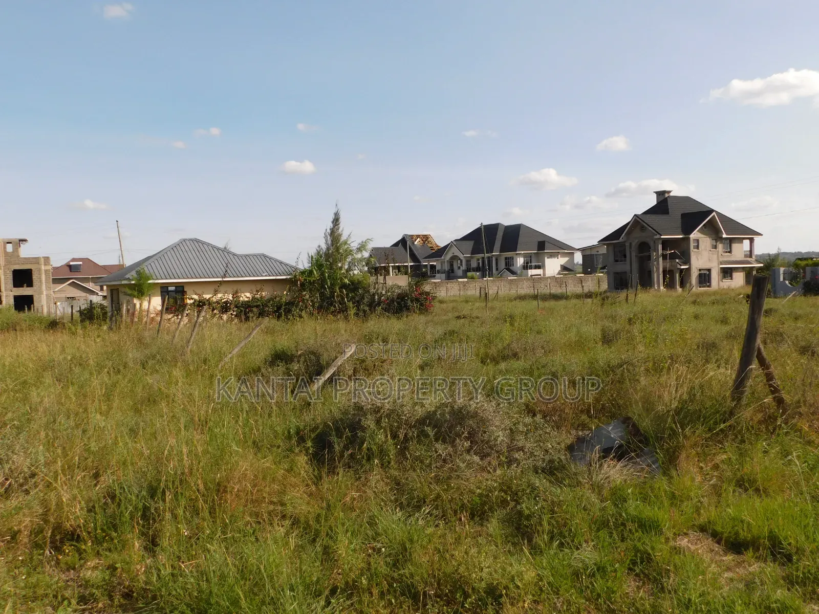 CHUNA 1⁄4 Plots for Sale