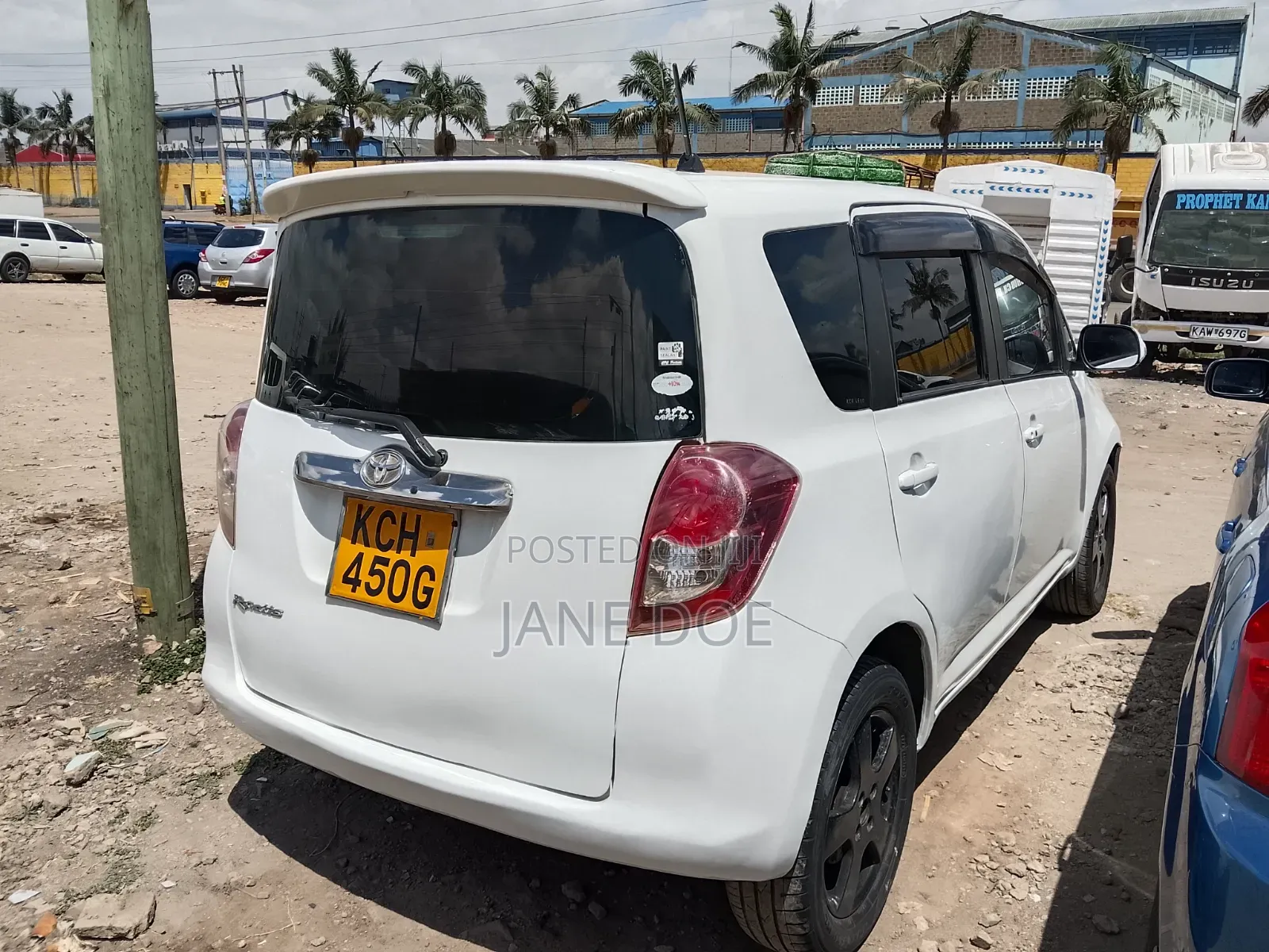 Toyota Ractis 2009 White