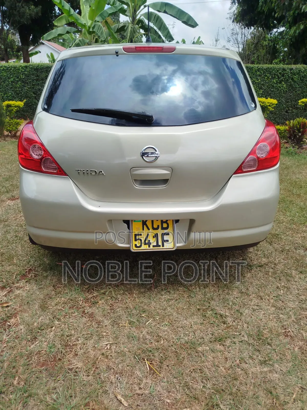 Nissan Tiida 2008 Gray