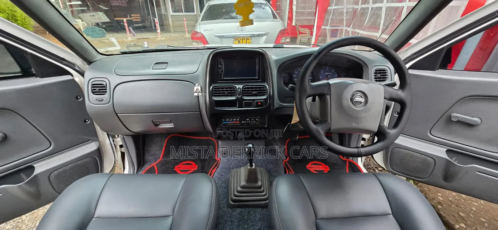 Nissan NP300 2013 White