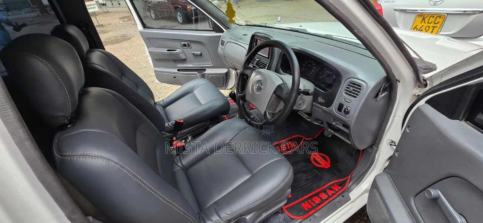 Nissan NP300 2013 White