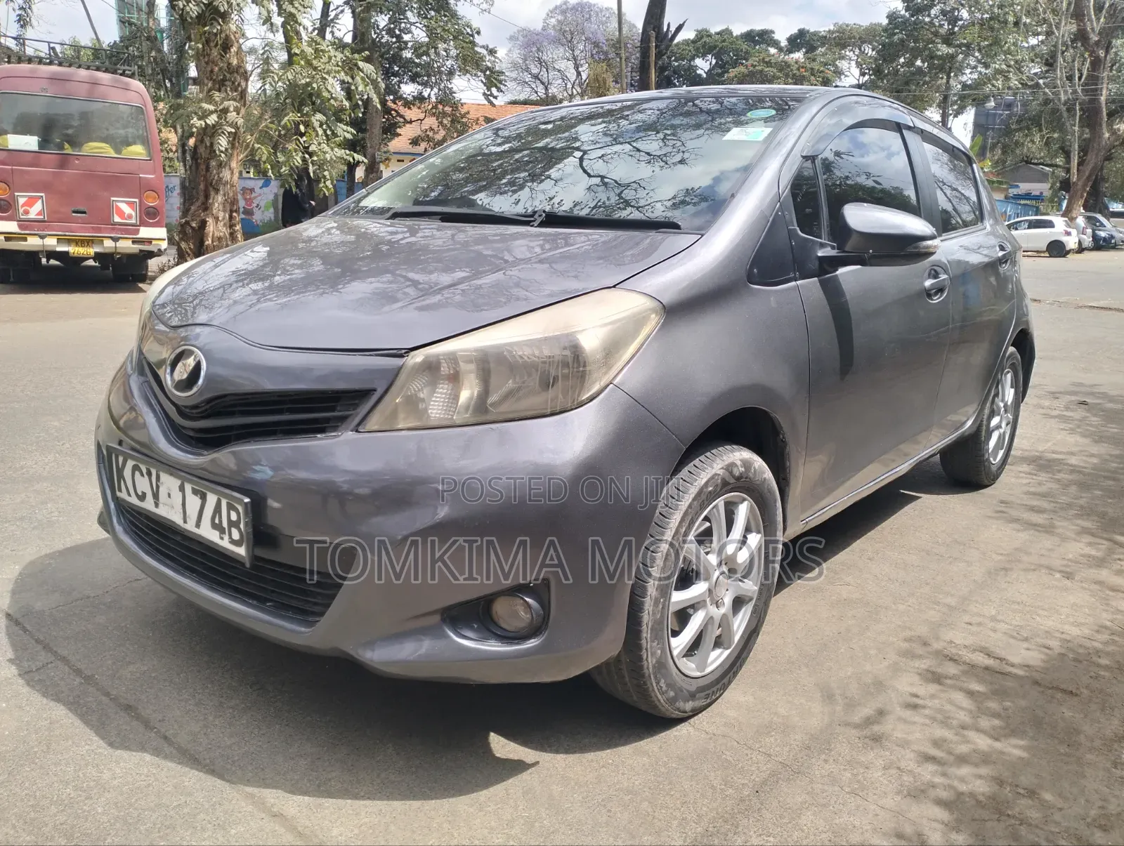 Toyota Vitz 2012 Gray