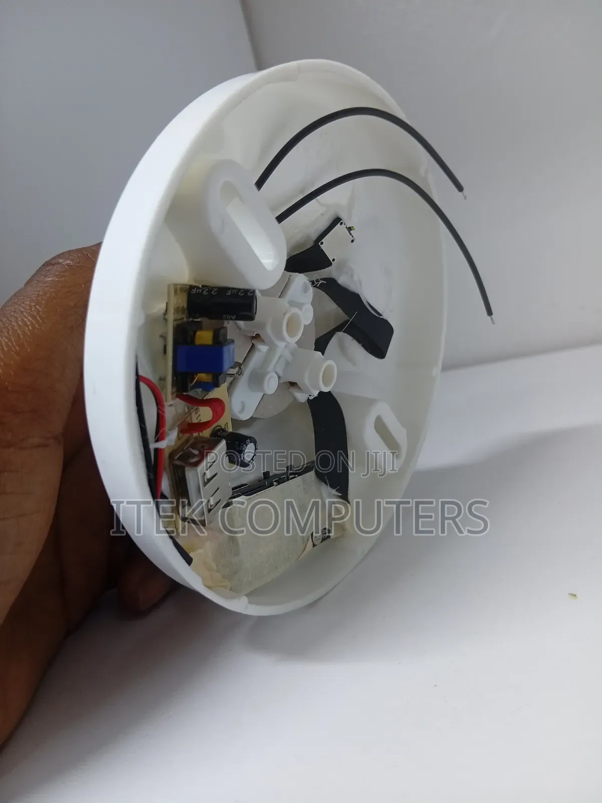 360 Degree Bulb Holder CCTV Camera for Wide Area Monitoring