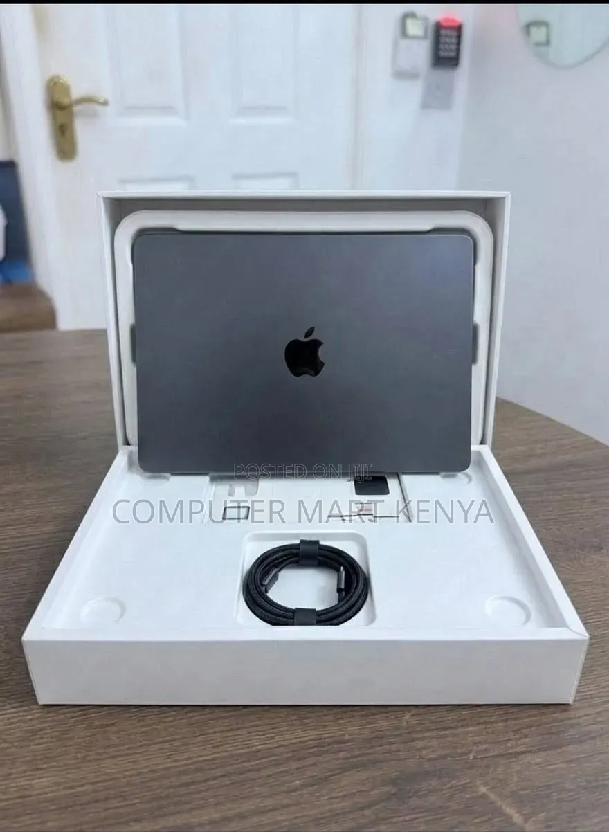 New Laptop Apple MacBook Pro 2026 M5 Pro 24GB Apple M5 Pro SSD 2T
