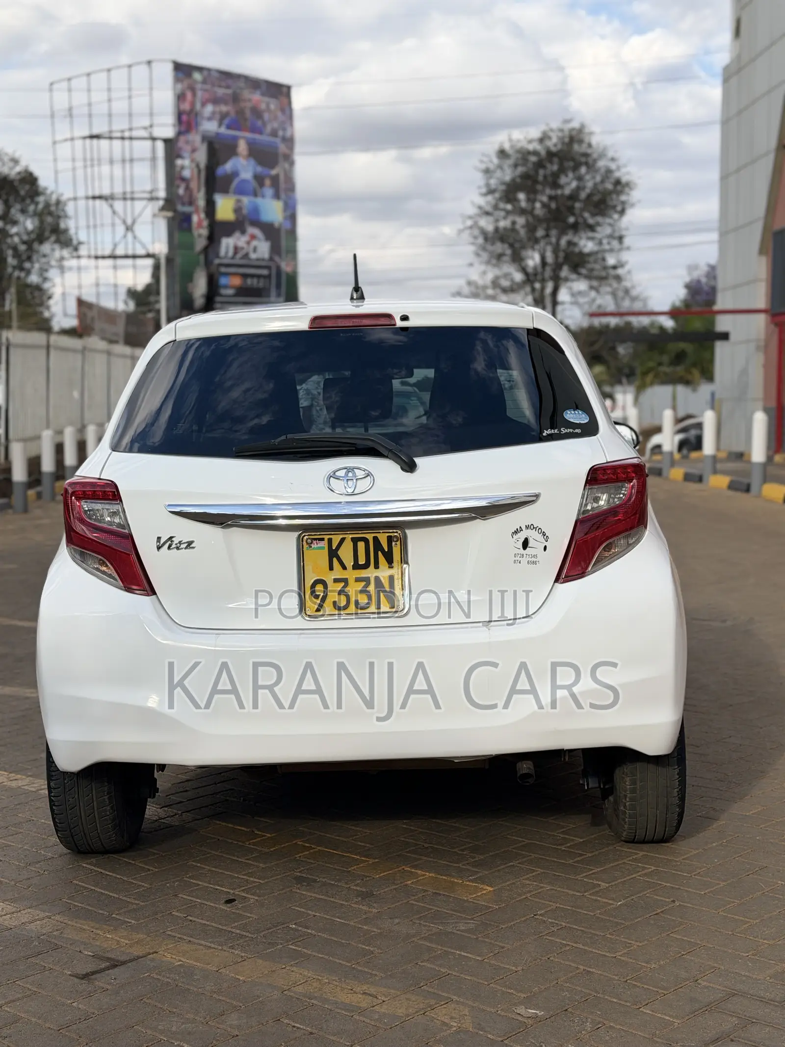 Toyota Vitz 1.3 FWD 5dr 2016 White