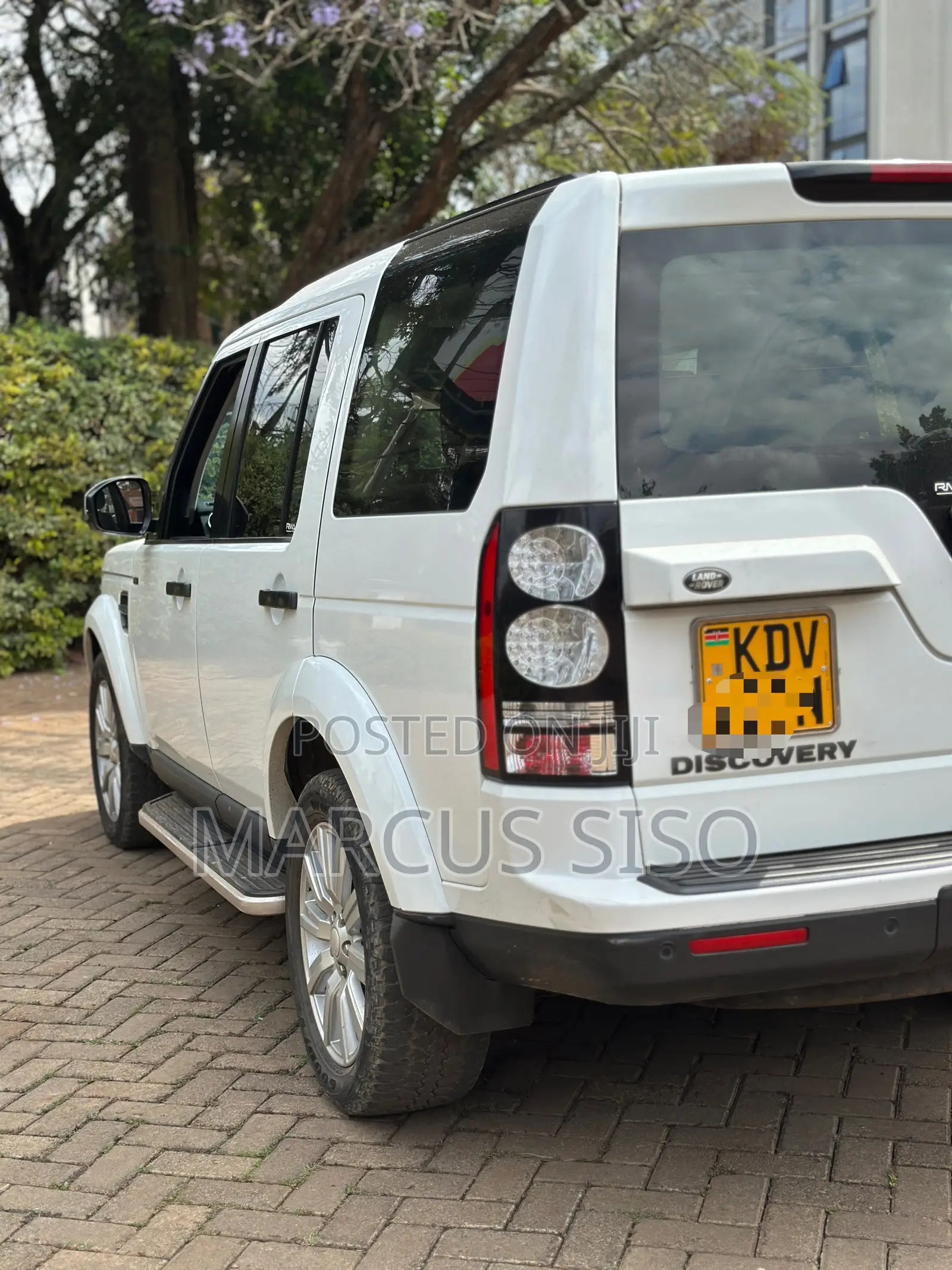 Land Rover Discovery 2015 White
