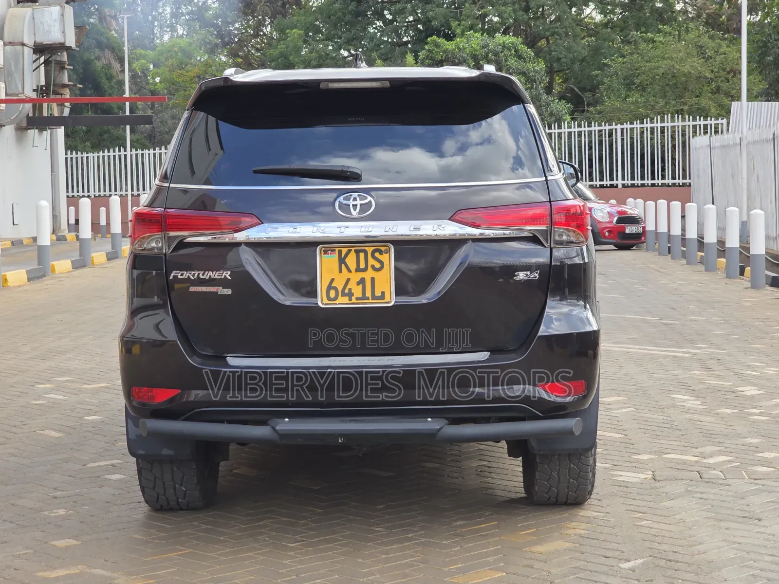 Toyota Fortuner 2018 Black