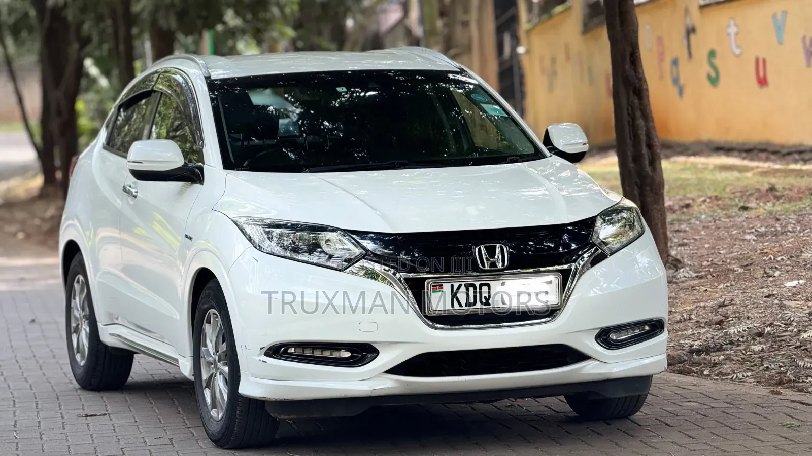 Honda Vezel 2017 White