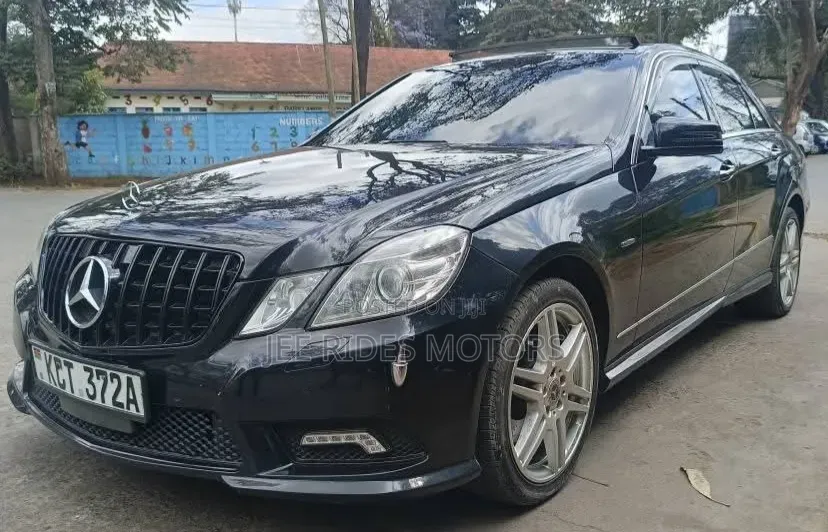 Mercedes-Benz E250 2011 Black