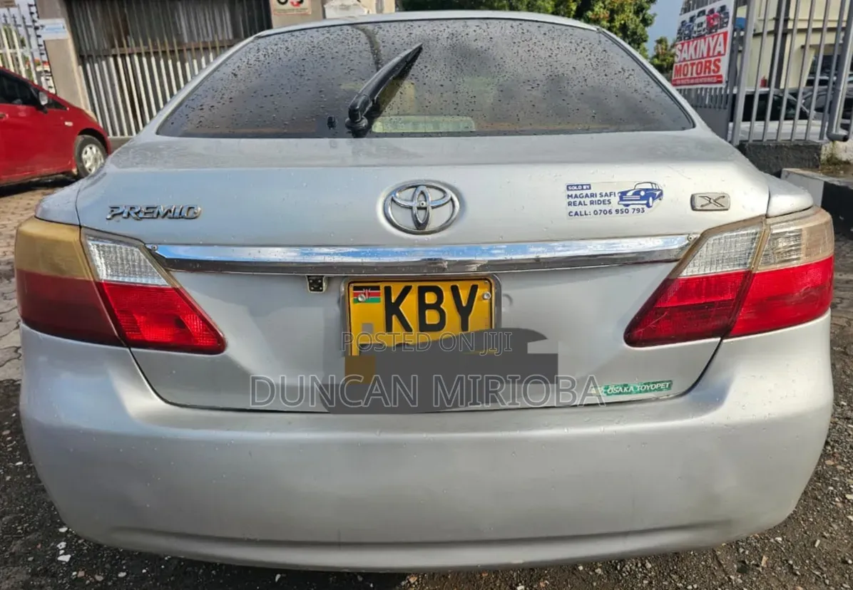 Toyota Premio 2010 Silver