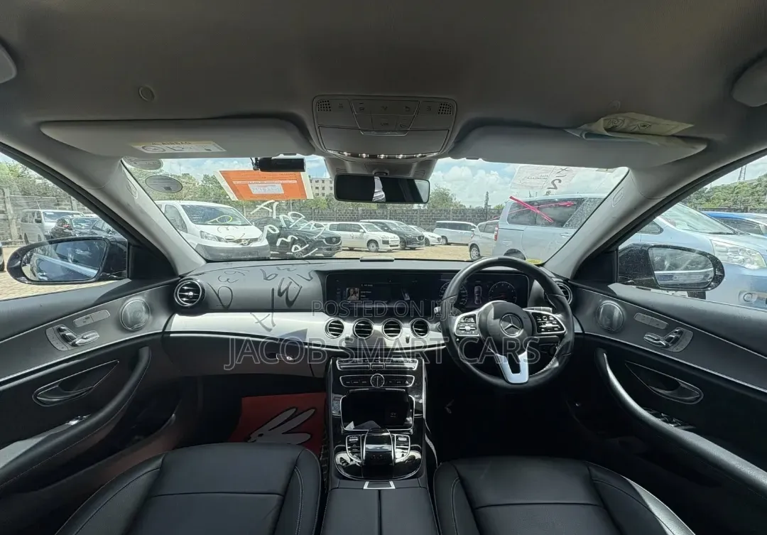 Mercedes-Benz E200 2019 Black