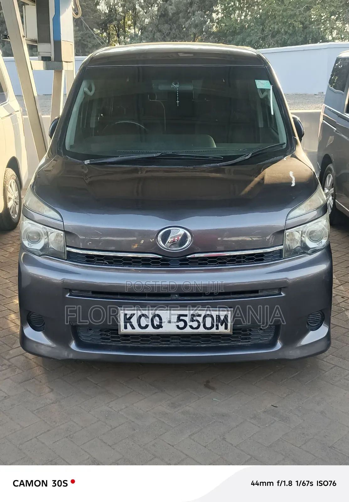 Toyota Voxy 2011 Gray