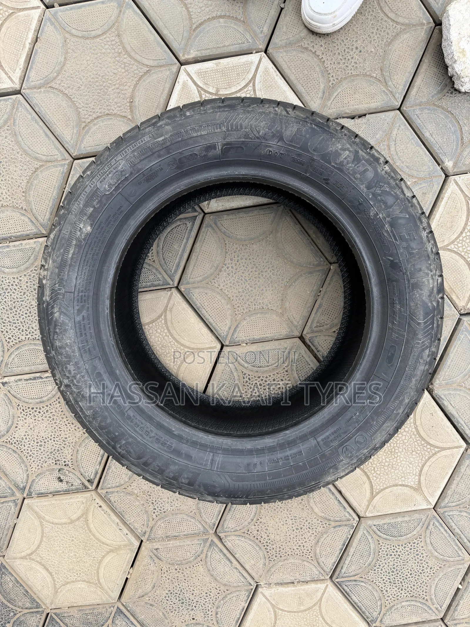 225/55r16 Goodyear Tyre