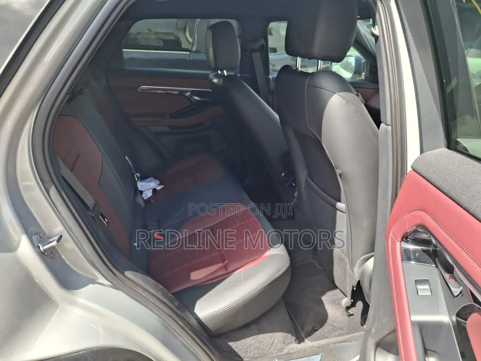 Land Rover Range Rover Evoque HSE Dynamic 4x4 5-Door 2019 Beige