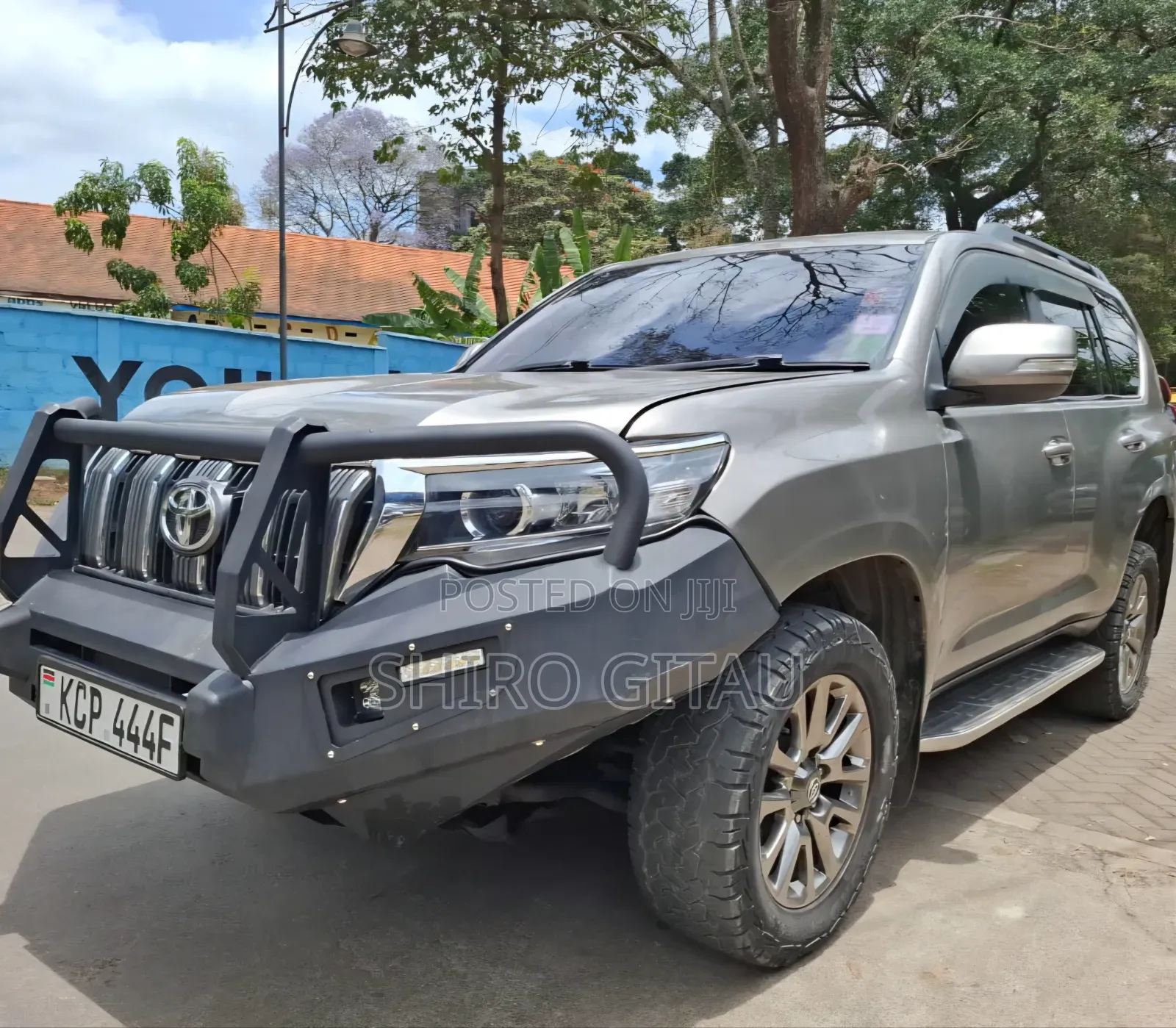 Toyota Land Cruiser Prado KAKADU 2011 Gray