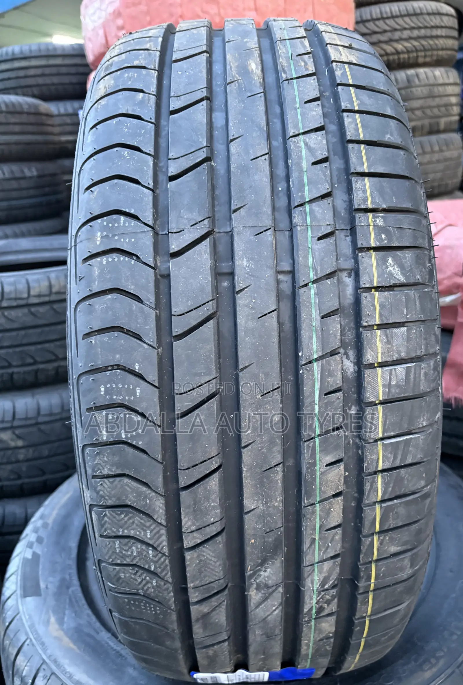 235/50r18 97V Goddard Tyre