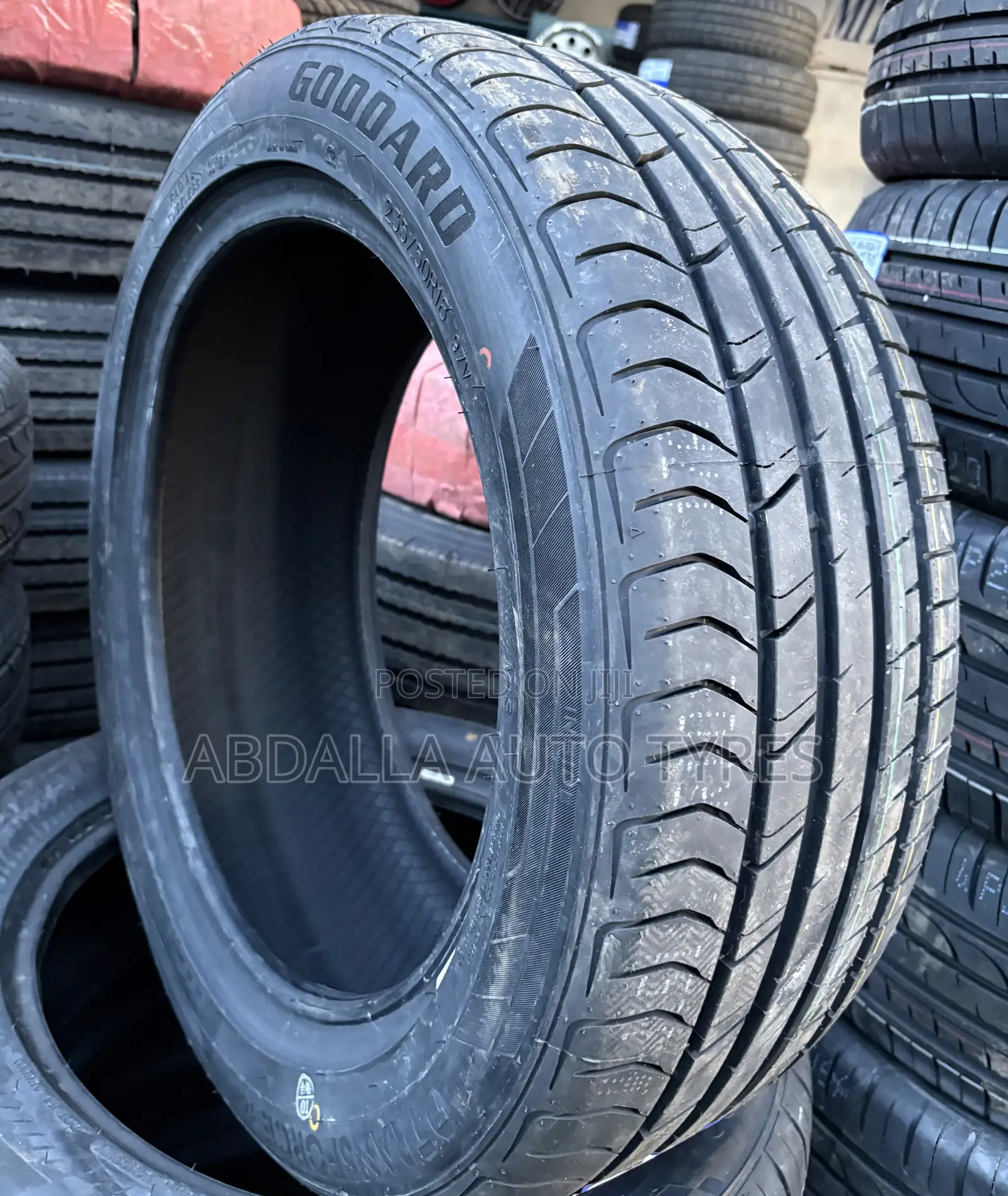 235/50r18 97V Goddard Tyre