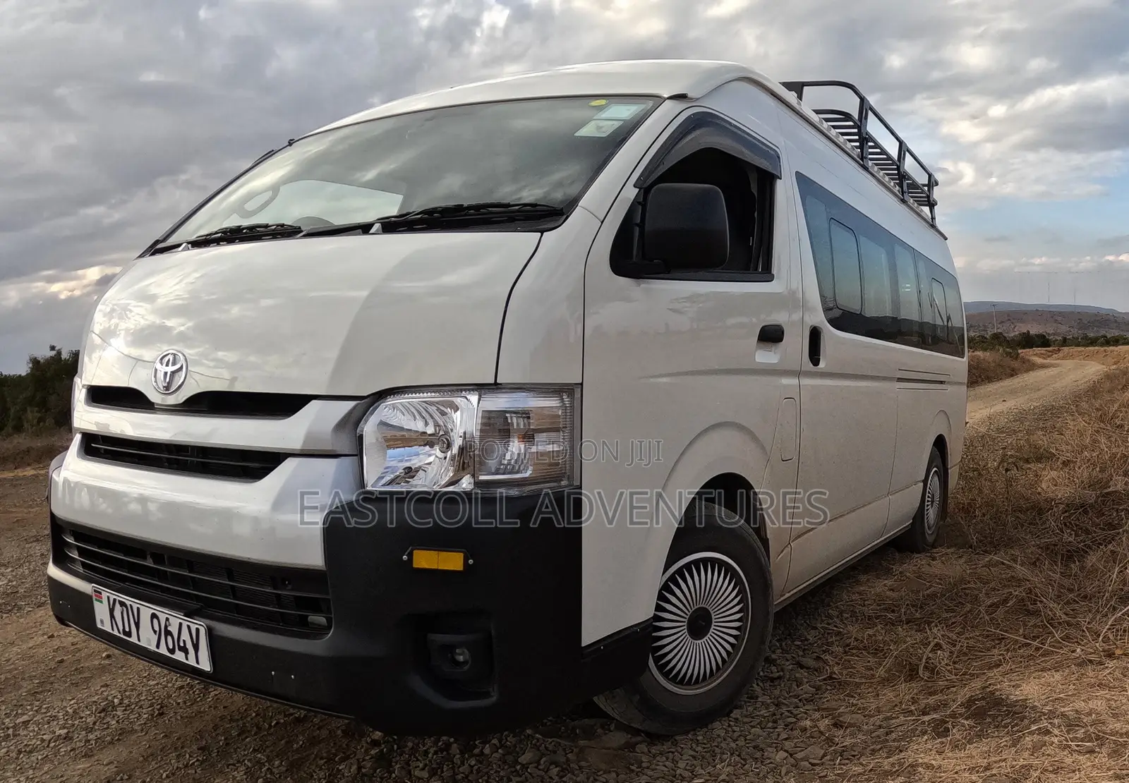 Executive 14-Seater Toyota Hiace Van Hire – Premium Group Travel