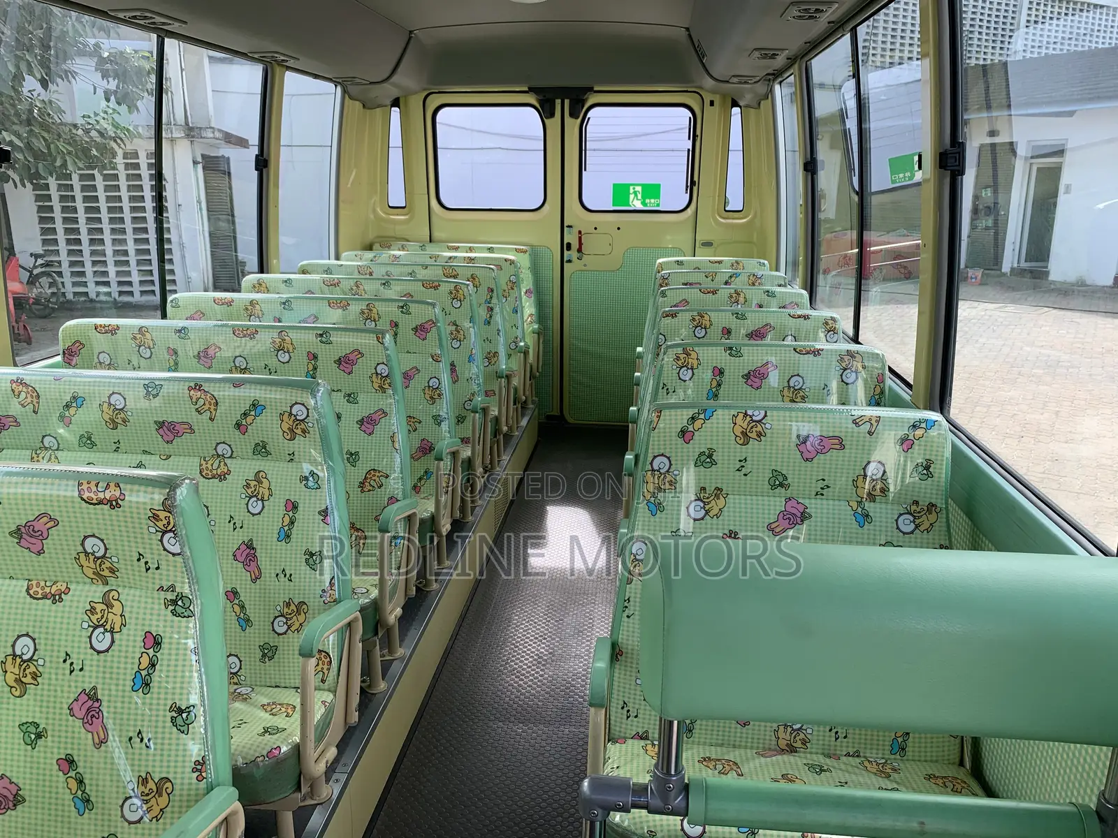 Isuzu NMR 2019 Yellow