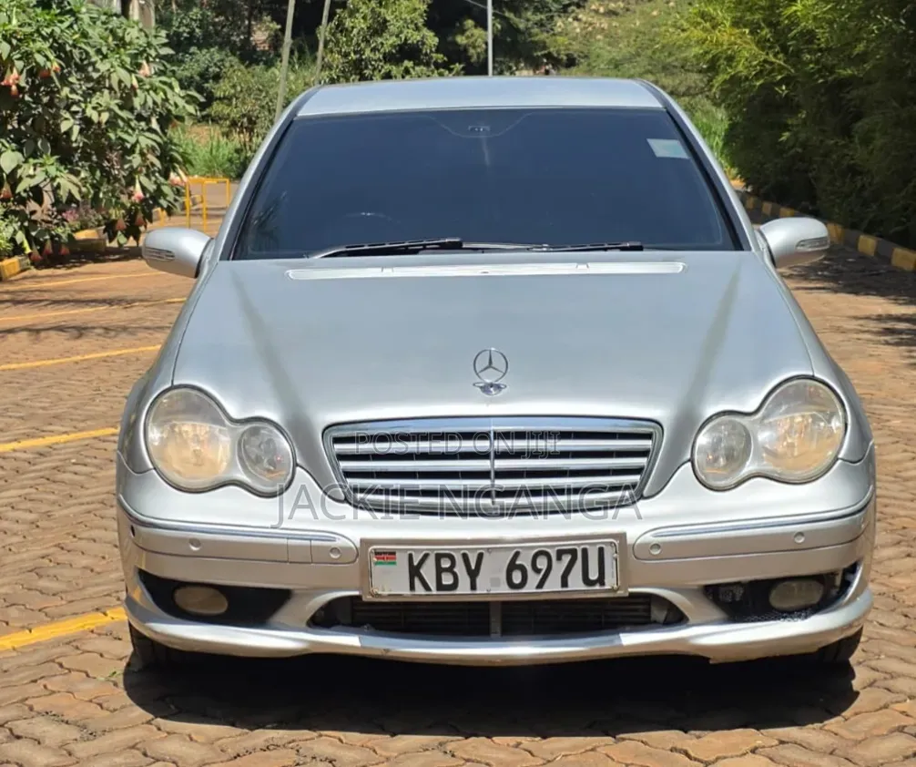 Mercedes-Benz C180 2007 Silver