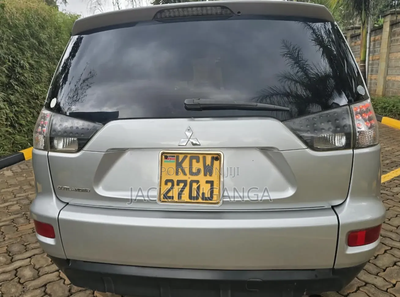 Mitsubishi Outlander 2012 Silver